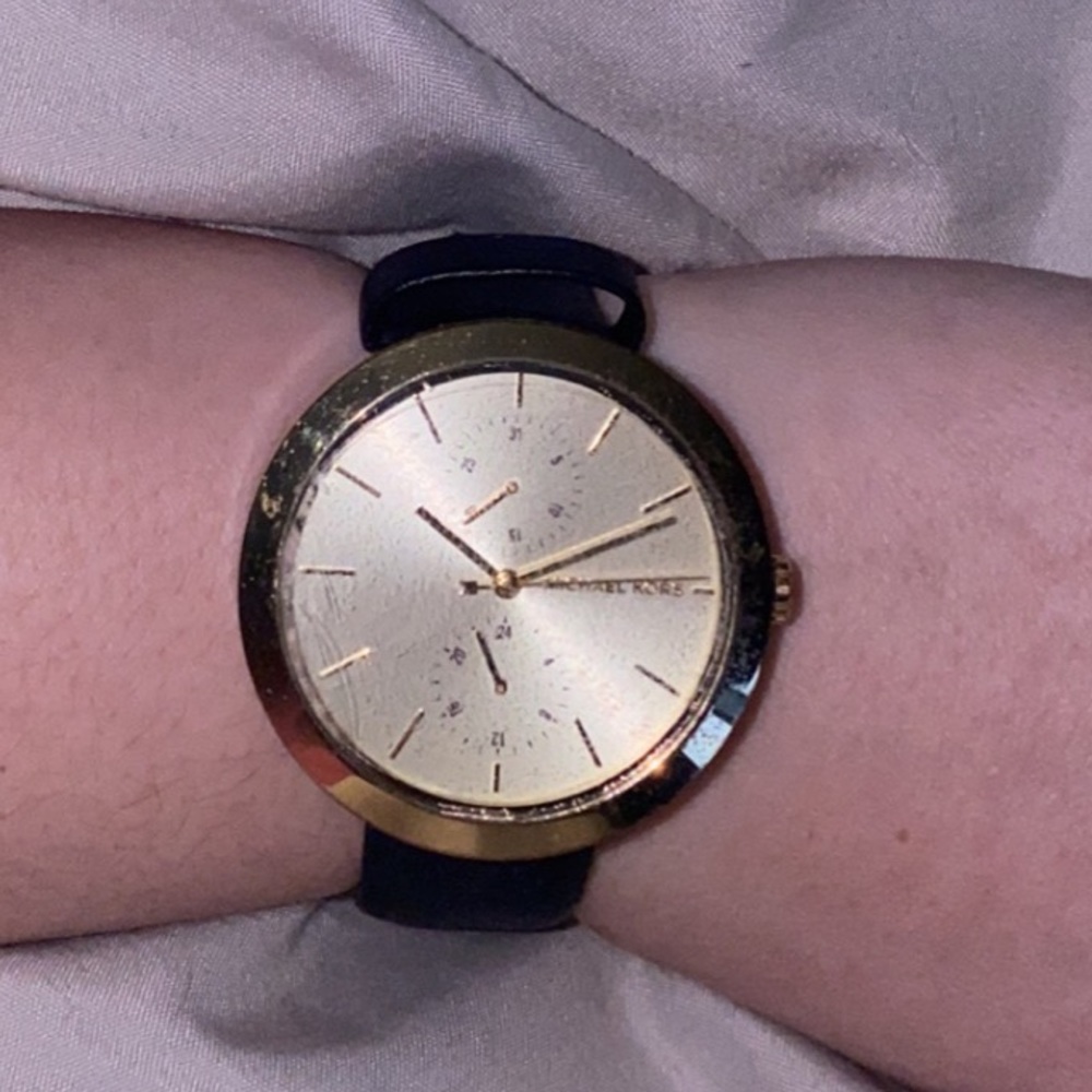 MK genuine leather watch🖤